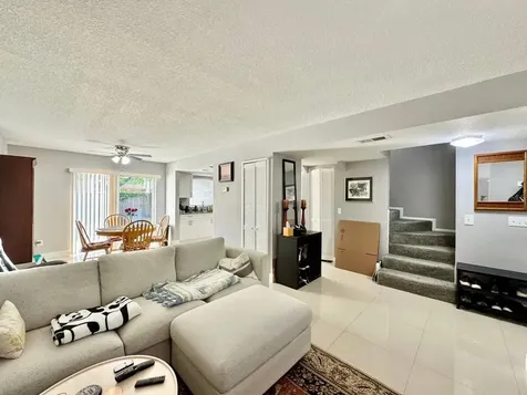 5216 Tennis Court Circle Tampa FL 33617