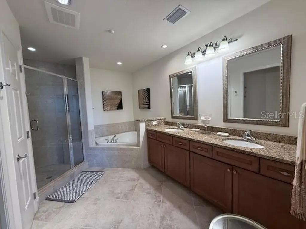 7710 Lake Vista Court Lakewood Ranch FL 34202