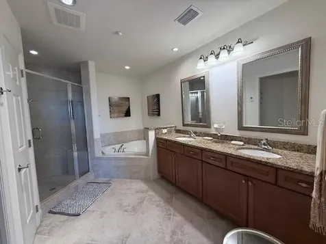 7710 Lake Vista Court Lakewood Ranch FL 34202