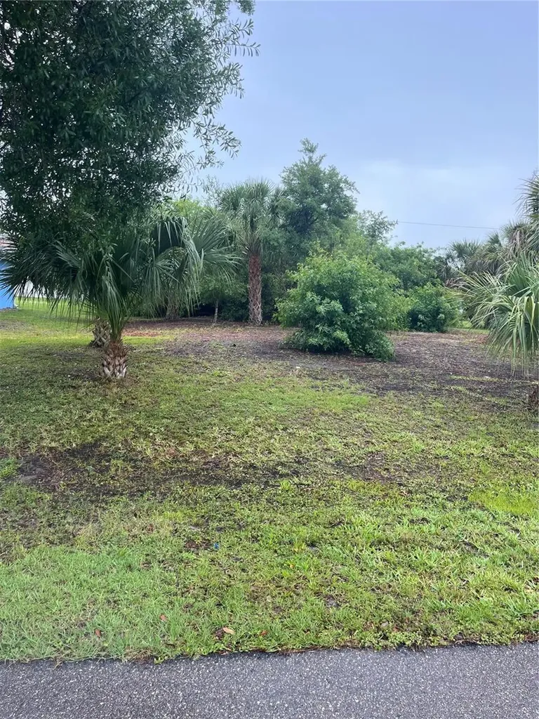 23084 August Avenue Port Charlotte FL 33954