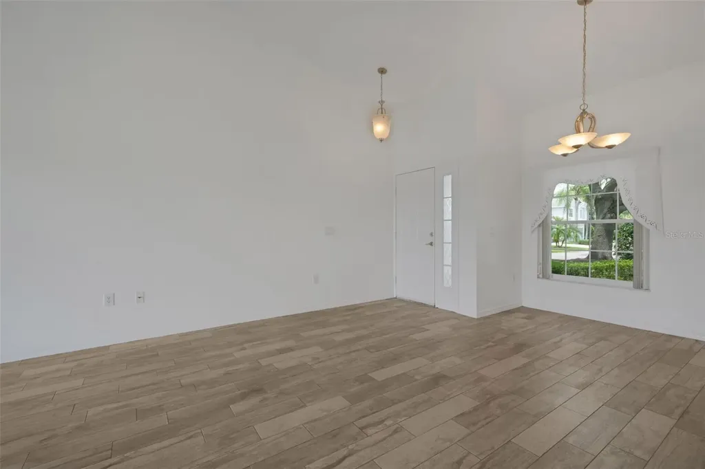 313 Eagle Ridge Drive Davenport FL 33837