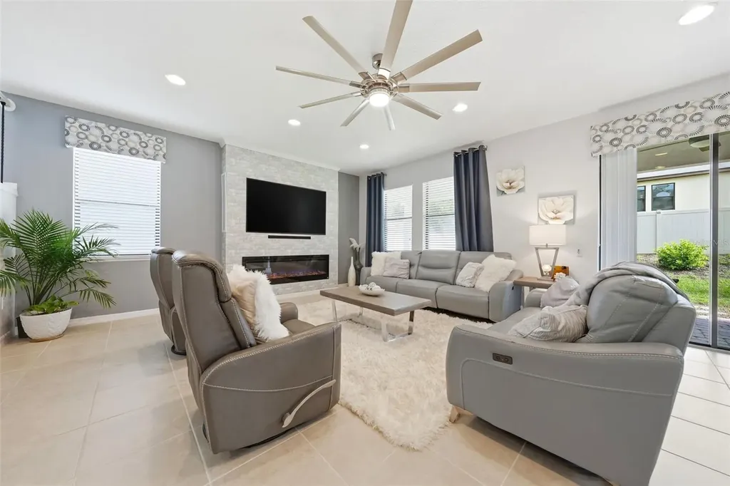 9243 Chandler Drive Groveland FL 34736