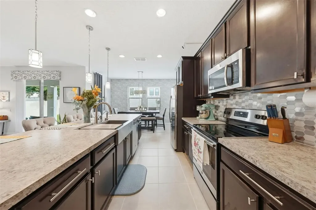 9243 Chandler Drive Groveland FL 34736