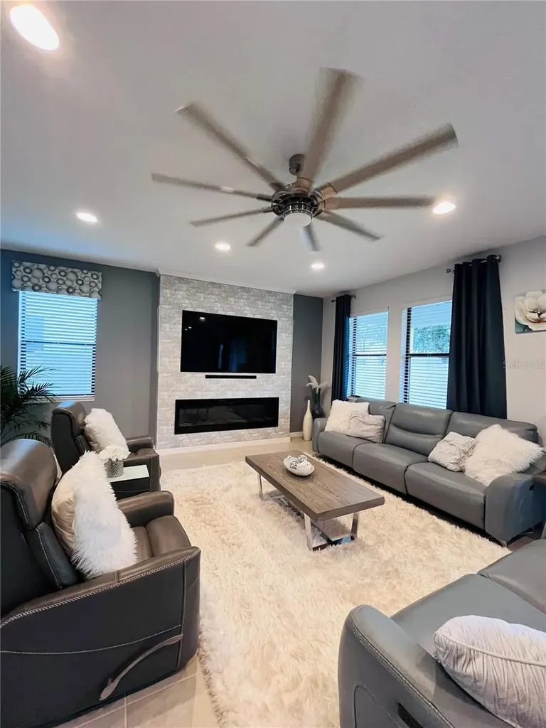 9243 Chandler Drive Groveland FL 34736
