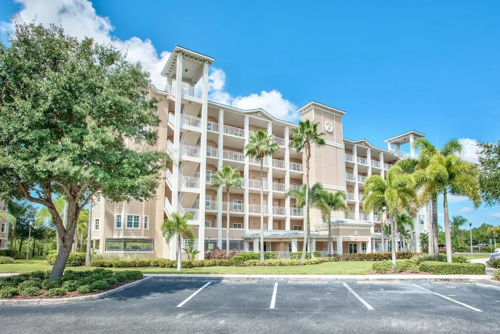 7296 Marathon Drive Seminole FL 33777