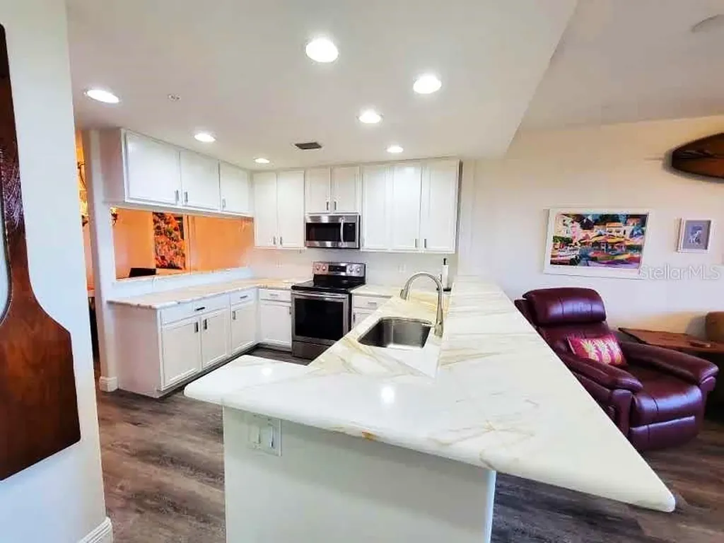 7296 Marathon Drive Seminole FL 33777