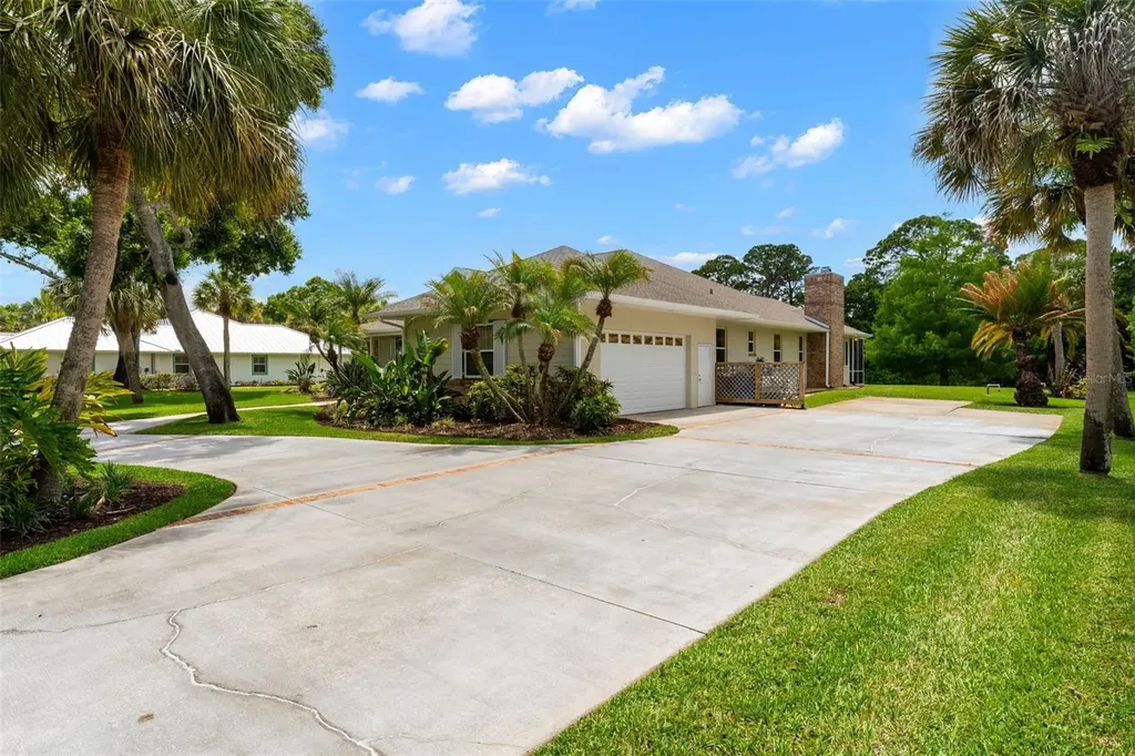 109 Harbor Point Drive Sebastian FL 32958