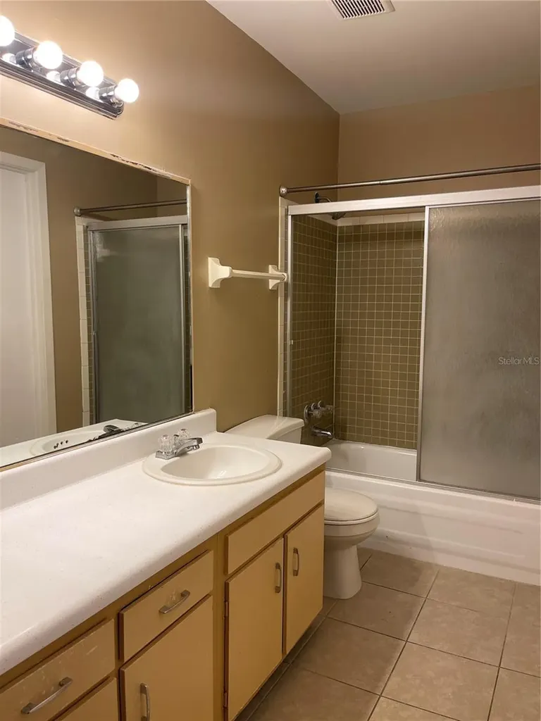 9209 Tudor Drive Tampa FL 33615