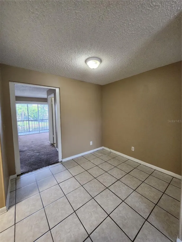 9209 Tudor Drive Tampa FL 33615