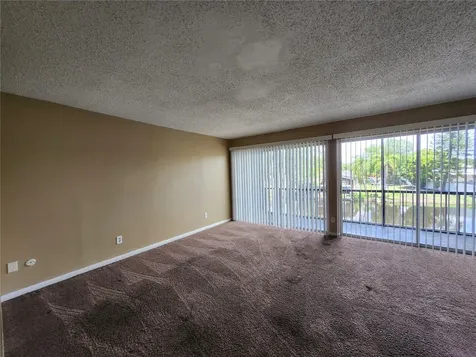 9209 Tudor Drive Tampa FL 33615