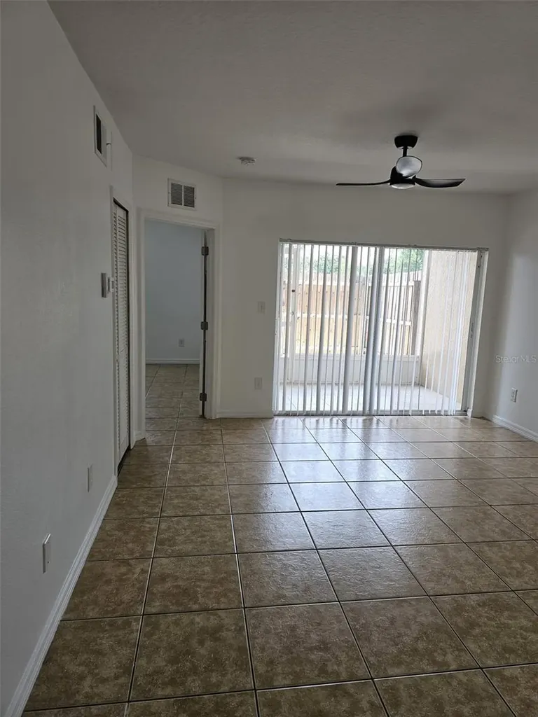 495 Las Cortes Lane Orlando FL 32824