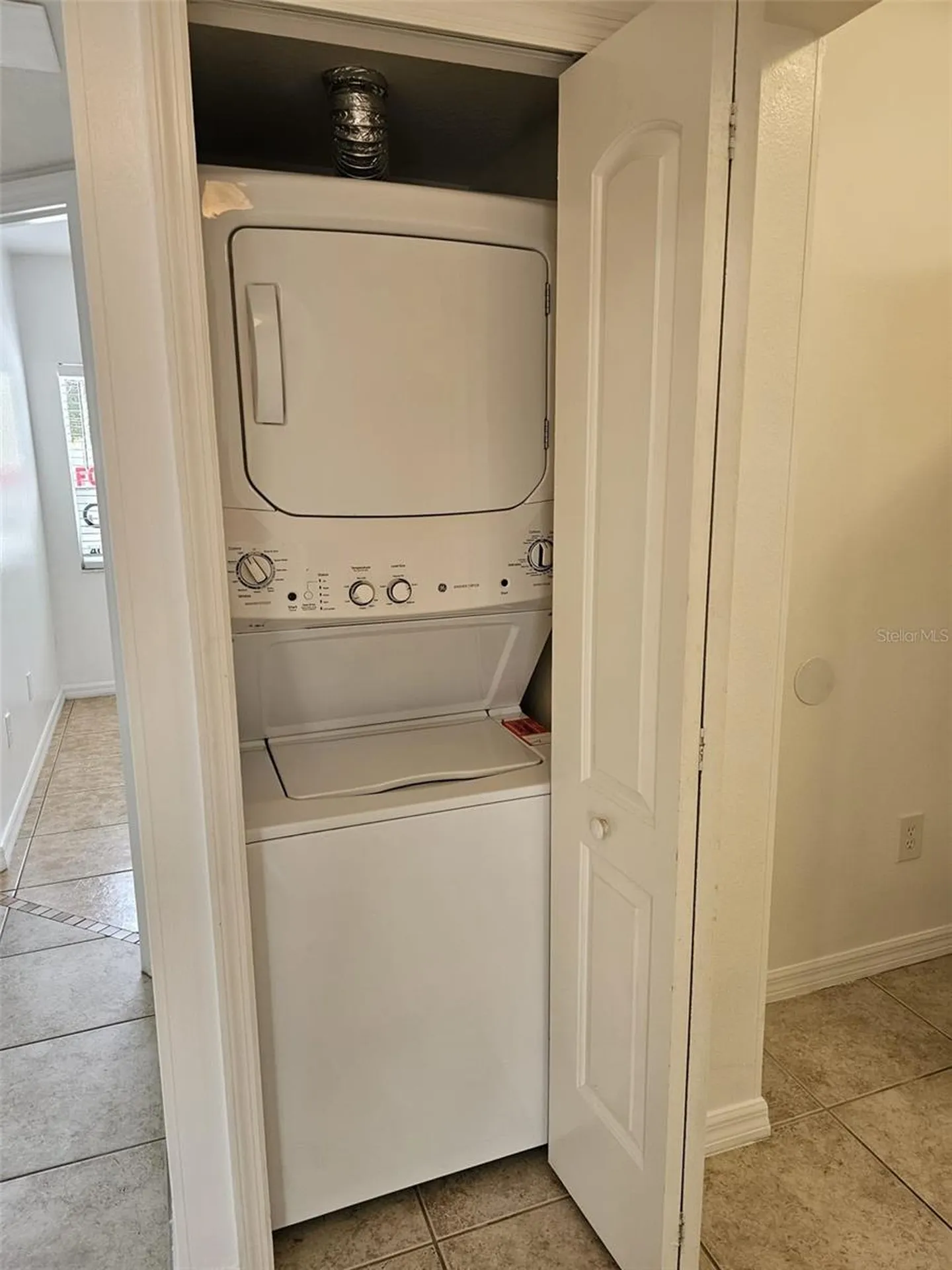 495 Las Cortes Lane Orlando FL 32824