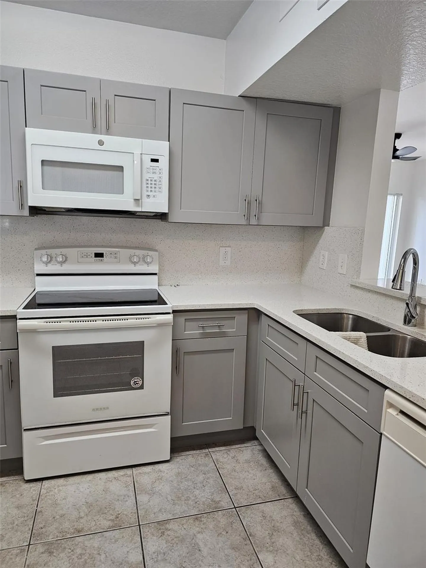 495 Las Cortes Lane Orlando FL 32824