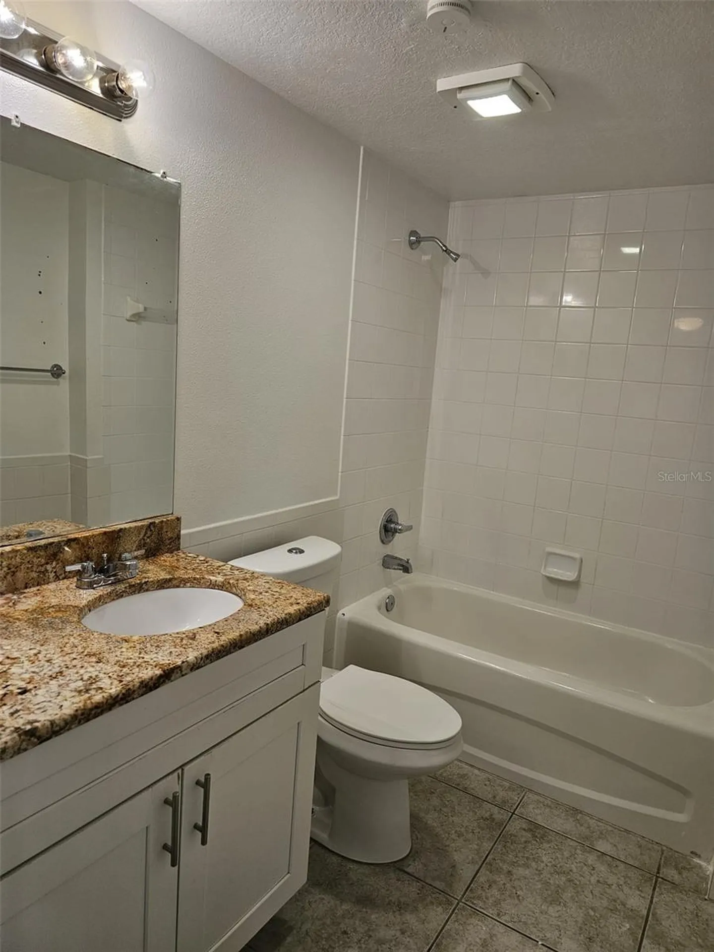 495 Las Cortes Lane Orlando FL 32824