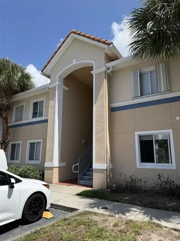 495 Las Cortes Lane Orlando FL 32824