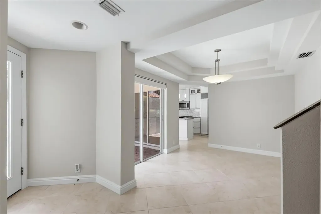 200 Cocoanut Avenue Sarasota FL 34236