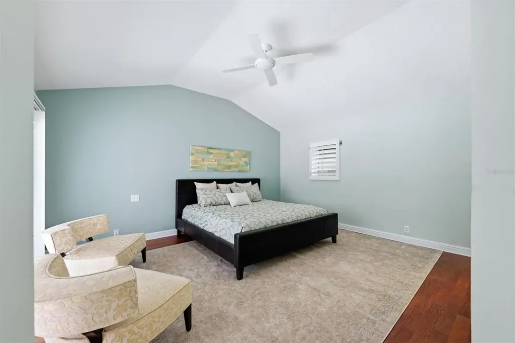 200 Cocoanut Avenue Sarasota FL 34236