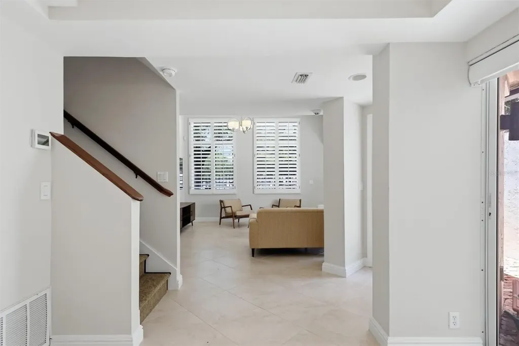 200 Cocoanut Avenue Sarasota FL 34236