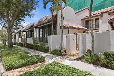 200 Cocoanut Avenue Sarasota FL 34236