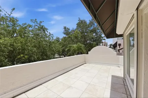 200 Cocoanut Avenue Sarasota FL 34236