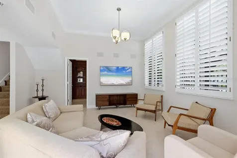200 Cocoanut Avenue Sarasota FL 34236
