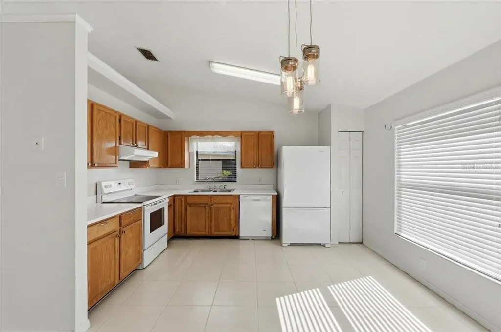 637 Cockatoo Loop Lakeland FL 33809