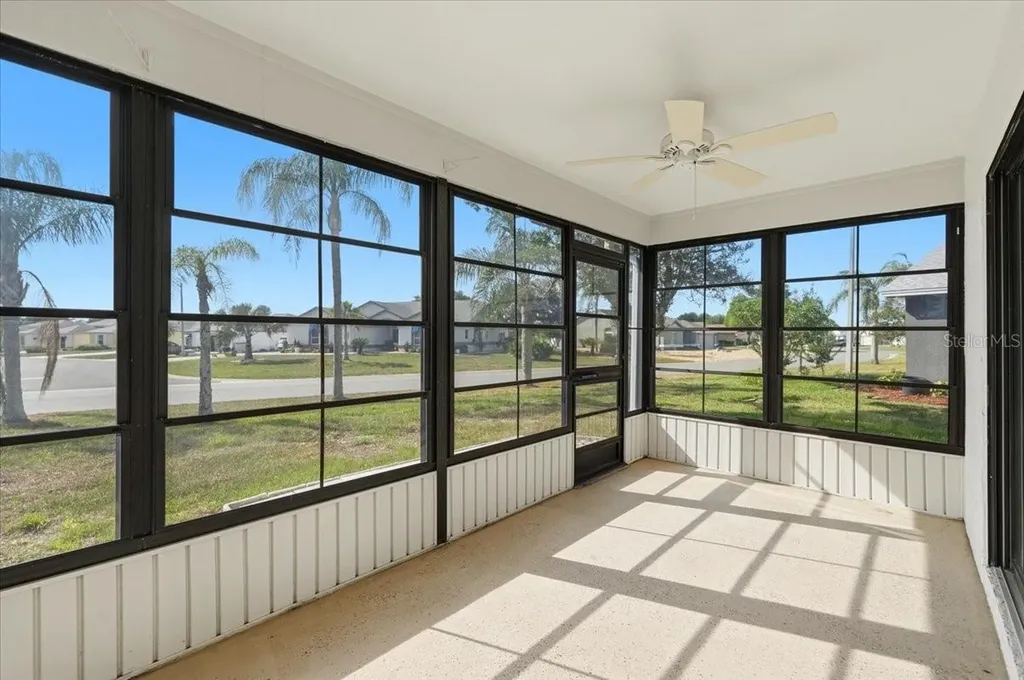 637 Cockatoo Loop Lakeland FL 33809