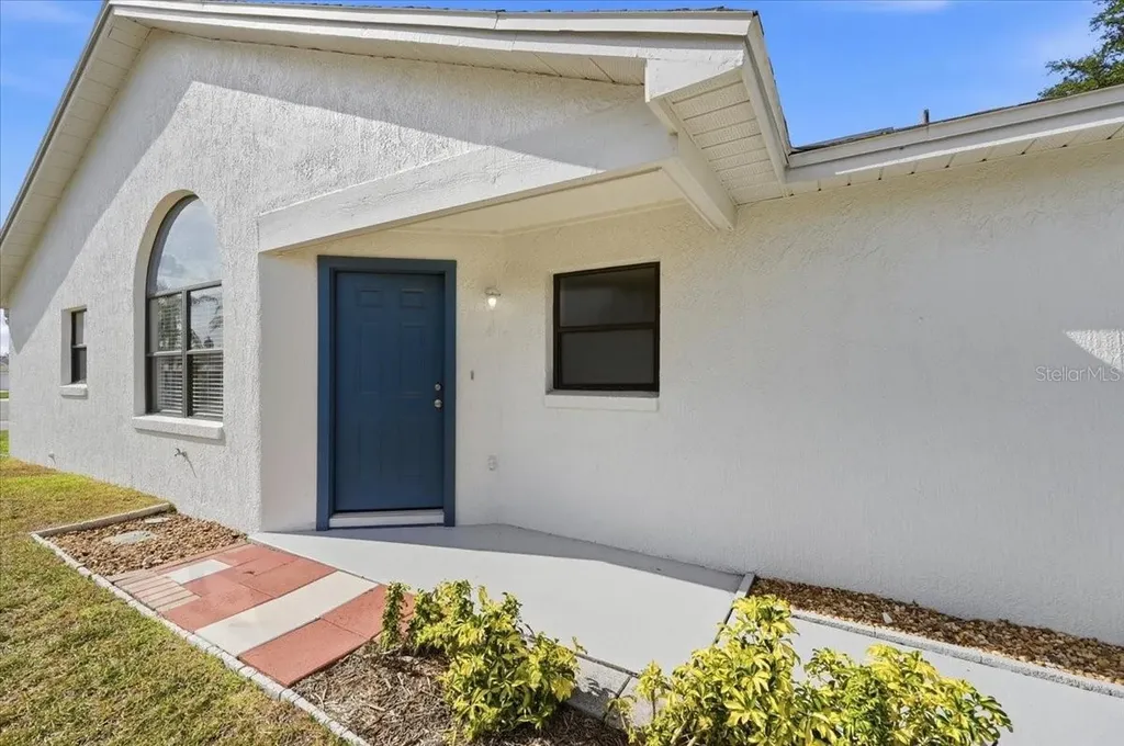 637 Cockatoo Loop Lakeland FL 33809