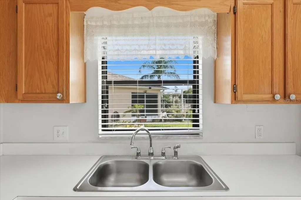 637 Cockatoo Loop Lakeland FL 33809