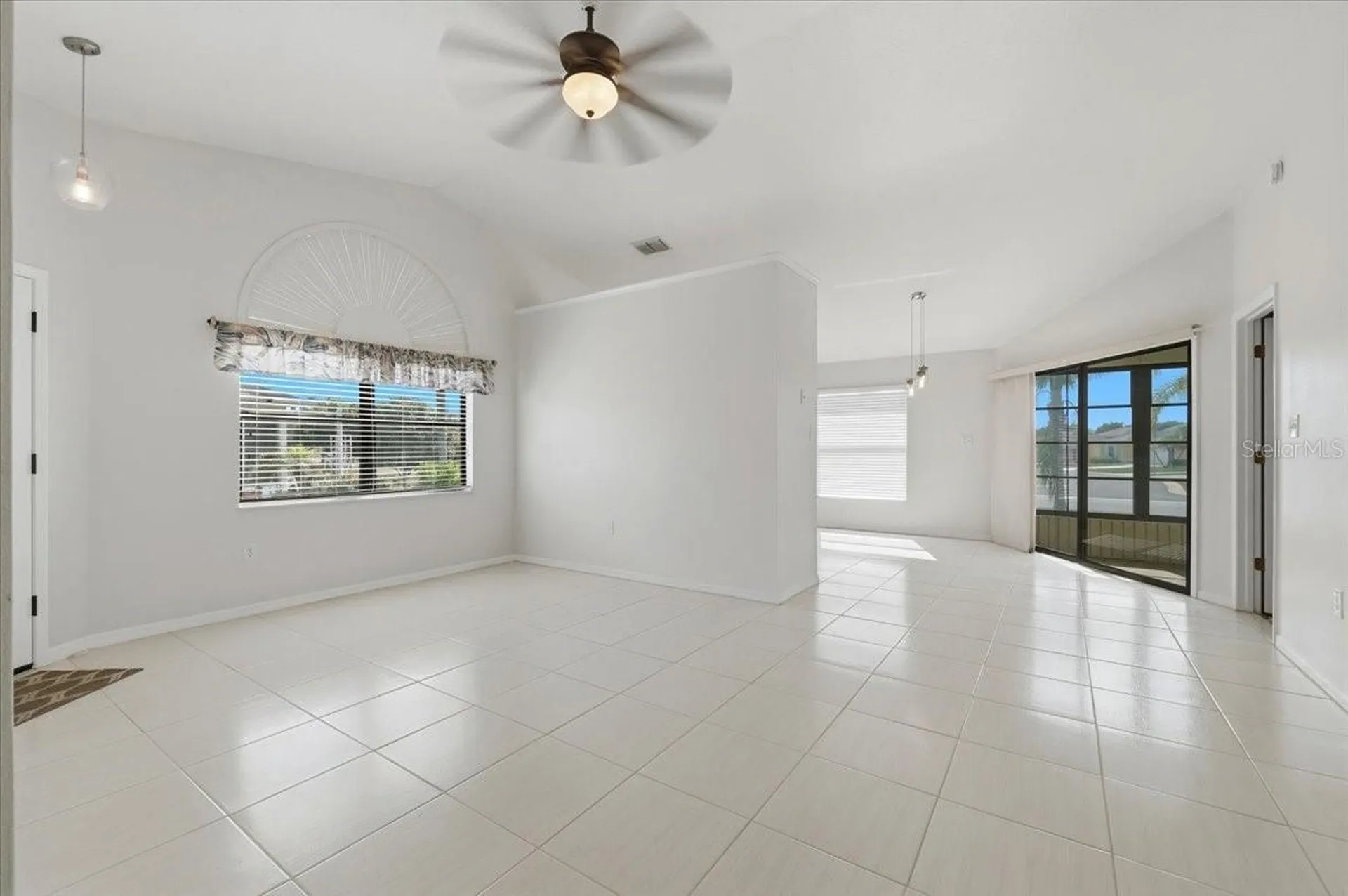 637 Cockatoo Loop Lakeland FL 33809