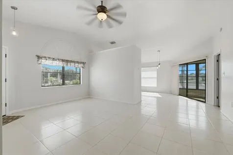 637 Cockatoo Loop Lakeland FL 33809