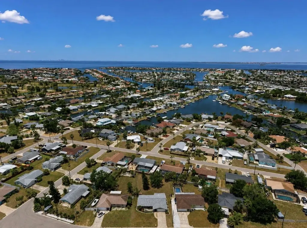 6316 Jamaica Circle E Apollo Beach FL 33572