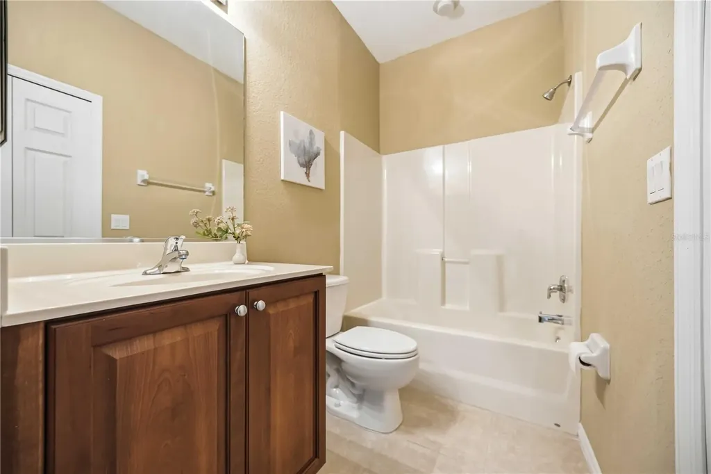 1915 Scarlett Avenue North Port FL 34289