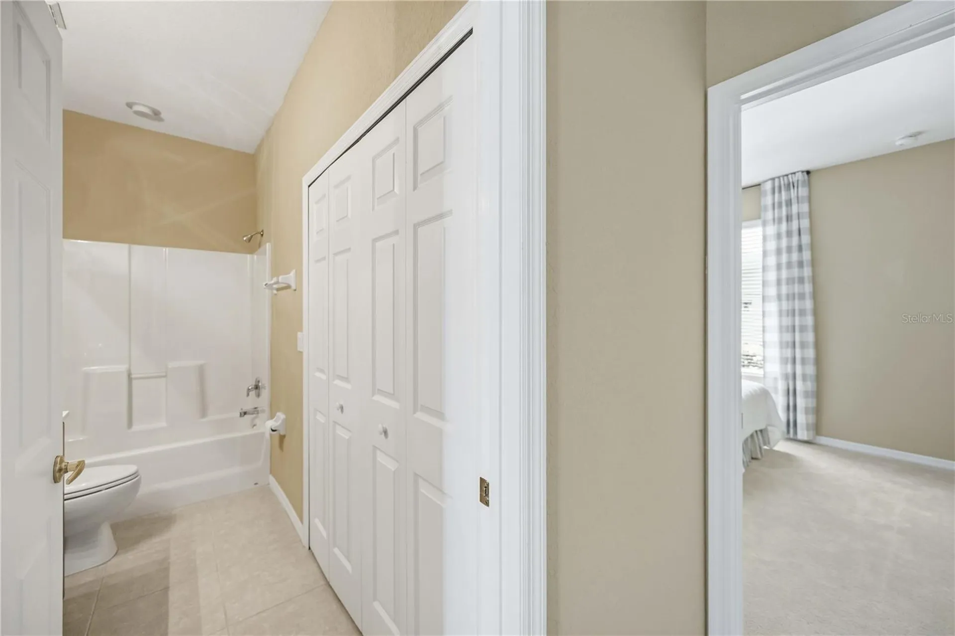 1915 Scarlett Avenue North Port FL 34289