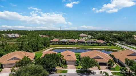 1915 Scarlett Avenue North Port FL 34289
