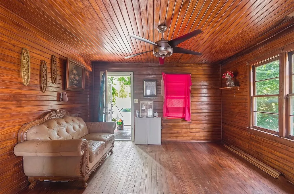 644 S 6th Street Lake Wales FL 33853