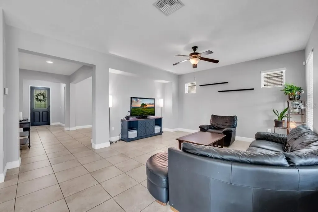 5938 Jasper Glen Drive Lithia FL 33547