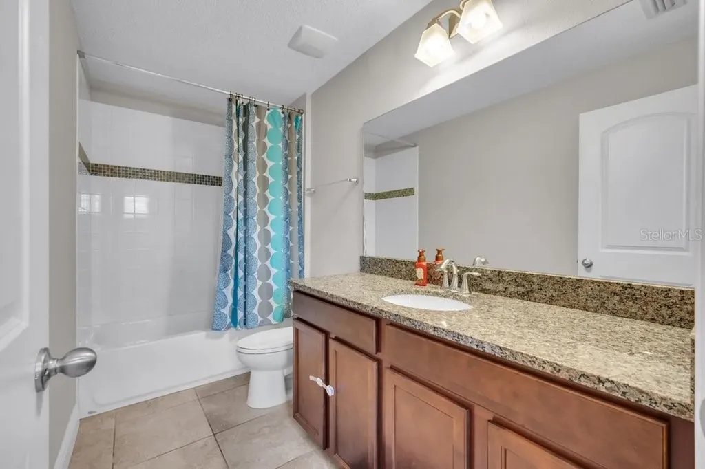 5938 Jasper Glen Drive Lithia FL 33547