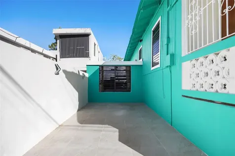 115 Santa Cecilia San Juan PR 00911