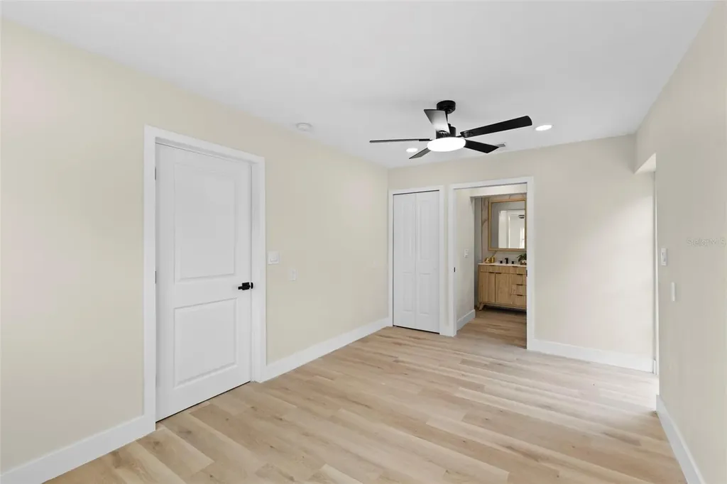 4430 Carson Street NE St Petersburg FL 33703