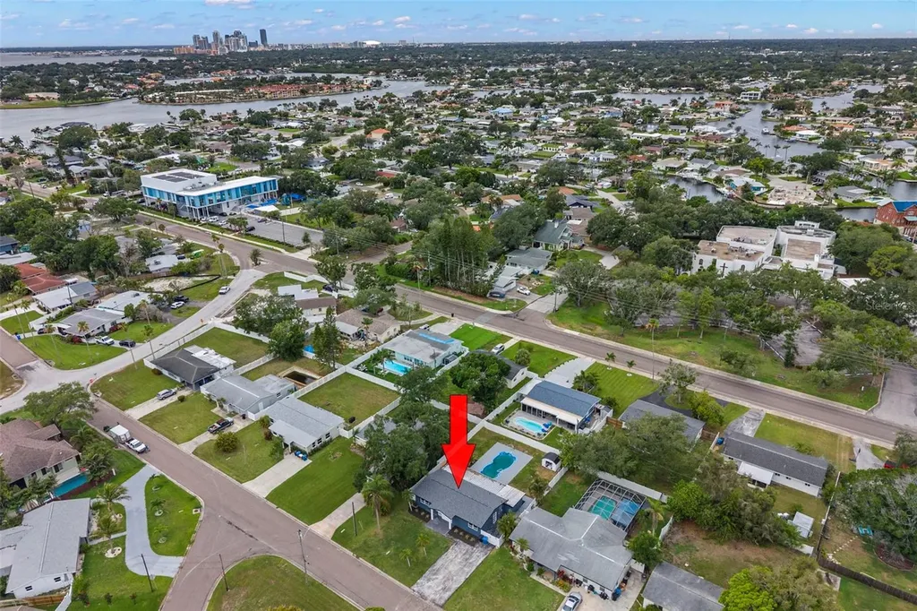 4430 Carson Street NE St Petersburg FL 33703