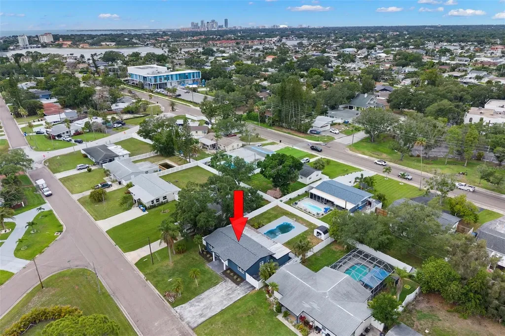 4430 Carson Street NE St Petersburg FL 33703