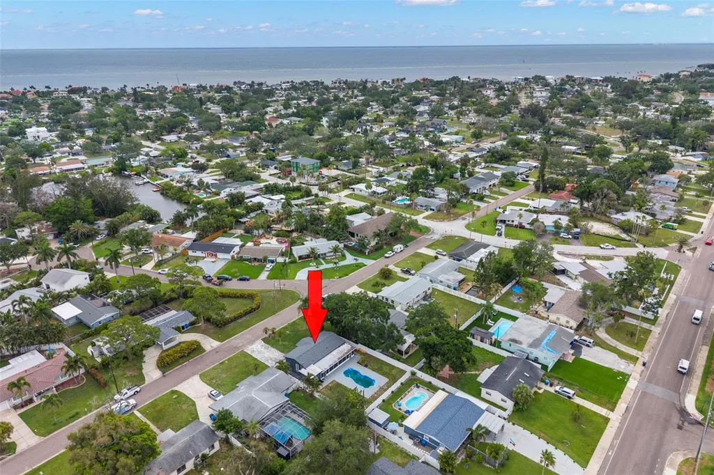 4430 Carson Street NE St Petersburg FL 33703