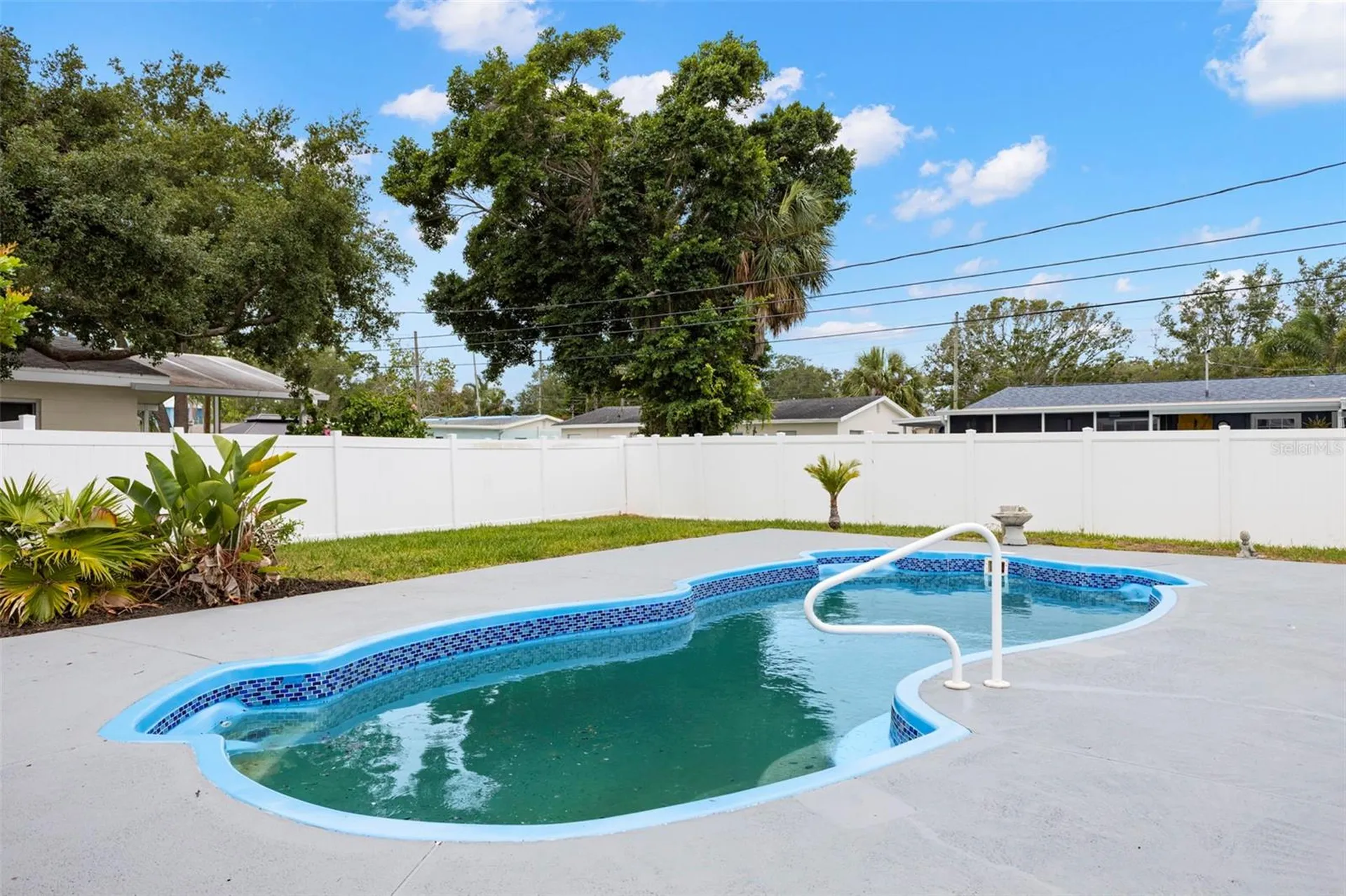 4430 Carson Street NE St Petersburg FL 33703