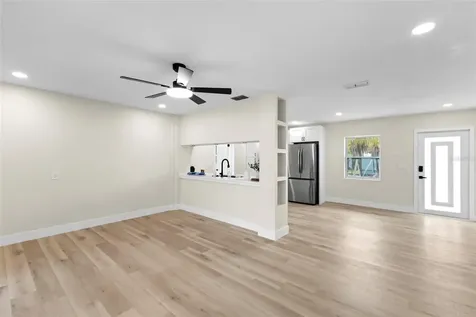 4430 Carson Street NE St Petersburg FL 33703