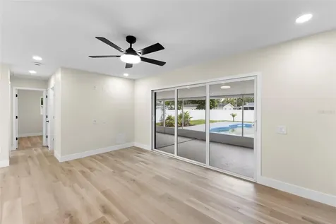 4430 Carson Street NE St Petersburg FL 33703