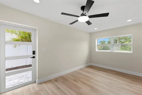 4430 Carson Street NE St Petersburg FL 33703