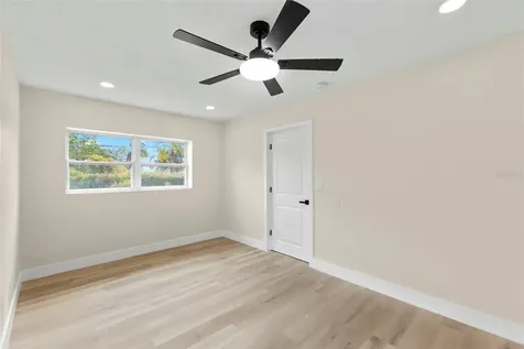 4430 Carson Street NE St Petersburg FL 33703