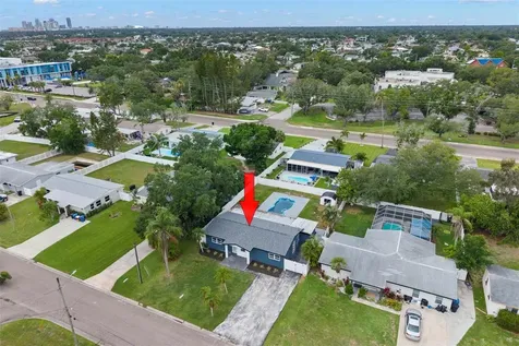 4430 Carson Street NE St Petersburg FL 33703