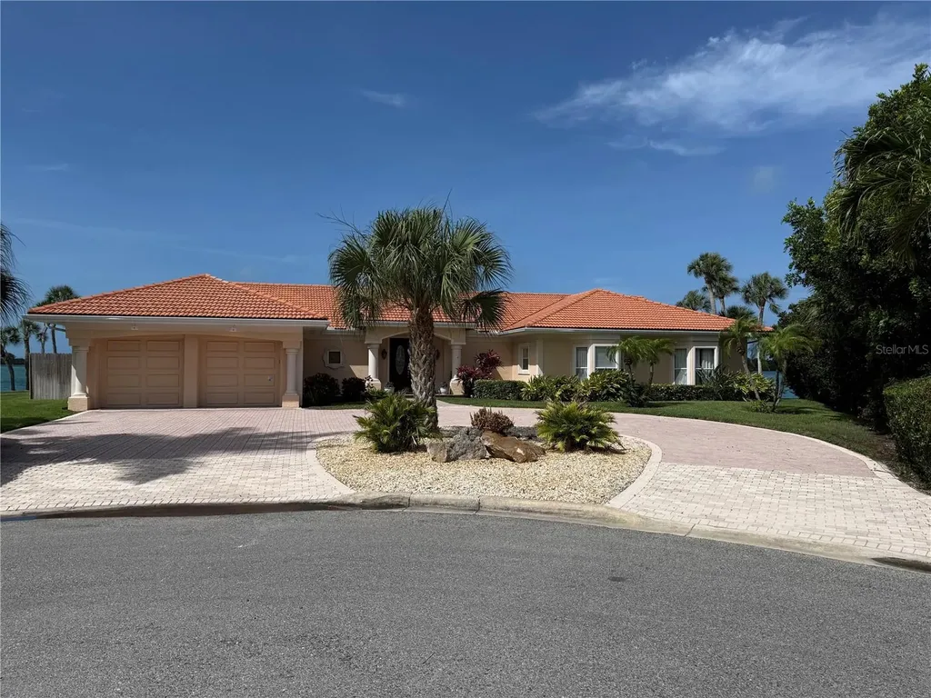 376 W Royal Flamingo Drive Sarasota FL 34236